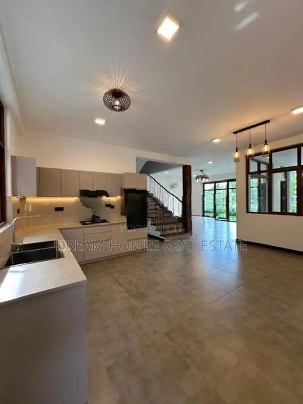 Brand-New Luxury House for Sale – Thalawathugoda