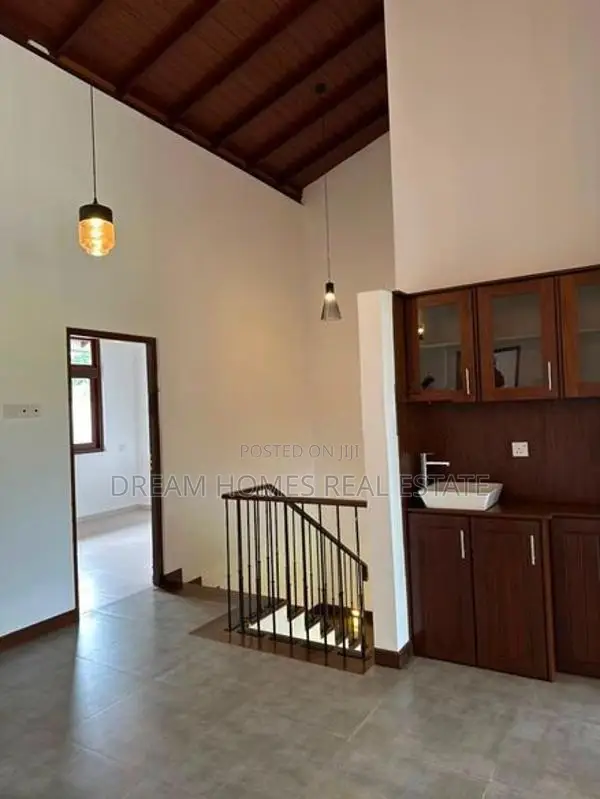 Brand-New Luxury House for Sale – Thalawathugoda
