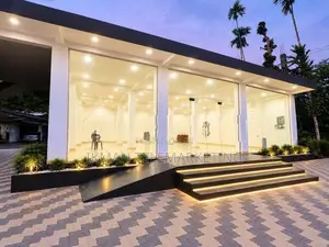 Fully Equipped Commercial Building For Rent – Horana, Mathugam