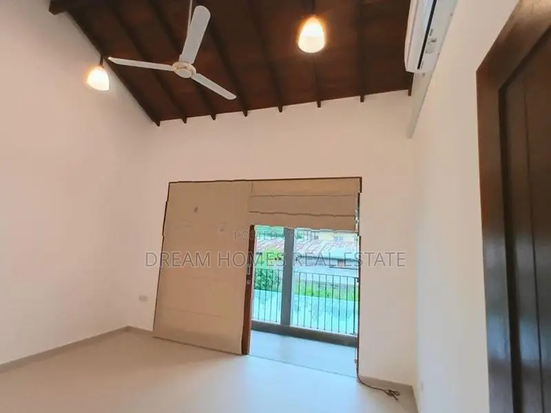 Luxury Architectural House for Sale – Piliyandala