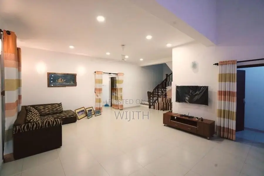 Tree Story House With Pool For Sale IN Thalawathugoda Kottawa