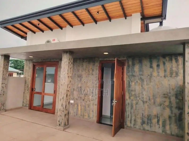 Modern Brand New 3 Story House For Sale IN Piliyandala Bokundar