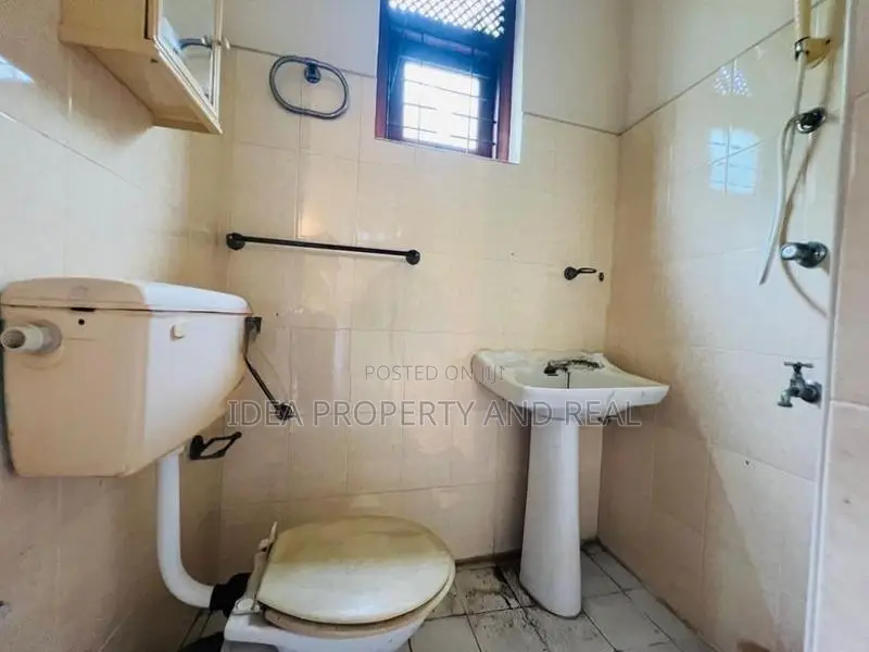 (SDS-628) High Residential Area Single Storey House for Sale in Moratu