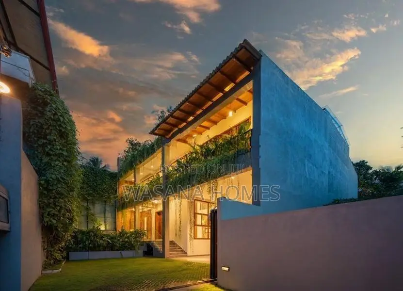 Luxury House For Sale Battaramulla