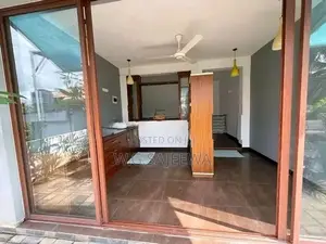 Luxury Fully Furnished House rent in Seeduwa (Office Staff/Accommodati