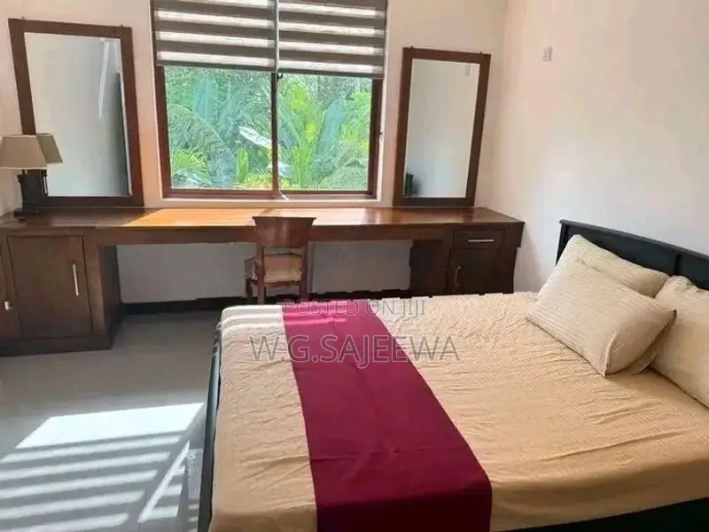 Luxury Fully Furnished House rent in Seeduwa (Office Staff/Accommodati