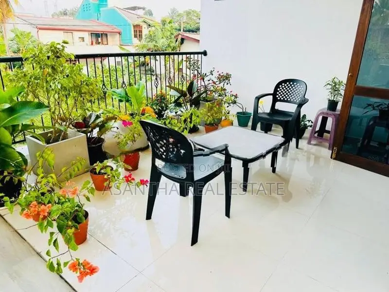 (AFA592) 02 Story House for sale in Temple Road Maharagama