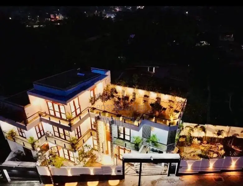 Beautiful Three Storey House for Sale in Battaramulla Palawatthe
