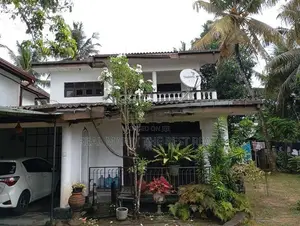JA-ELA : 5-BEDROOM (18-PERCH) HOUSE FOR SALE