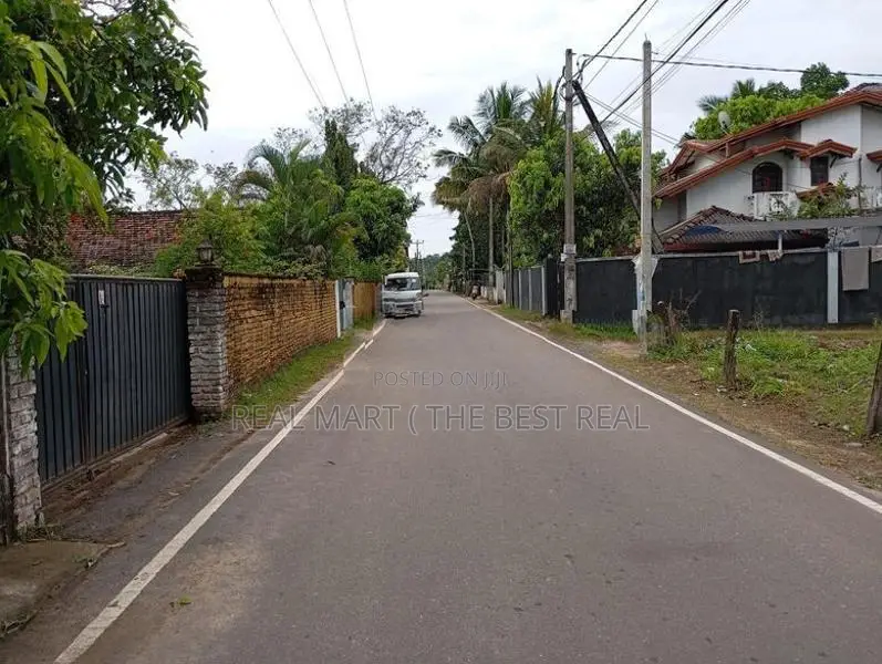 JA-ELA : 5-BEDROOM (18-PERCH) HOUSE FOR SALE