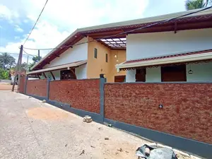 Brand-New House in Batuwandara Junc - Jamburaliya Rd Piliyandala