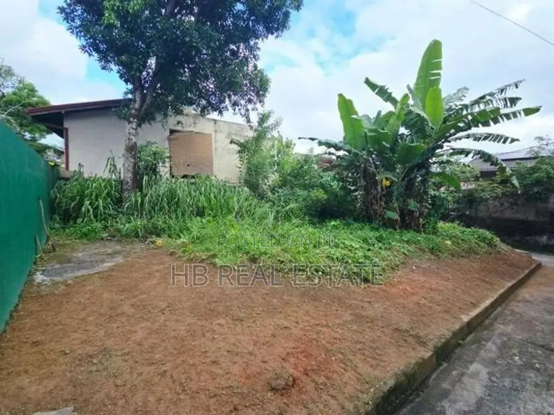 8.70 Perches Residential Bare Land for Sale Walpola