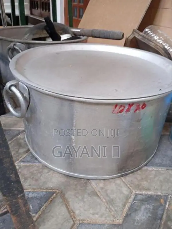 Hotel Cooking Pot