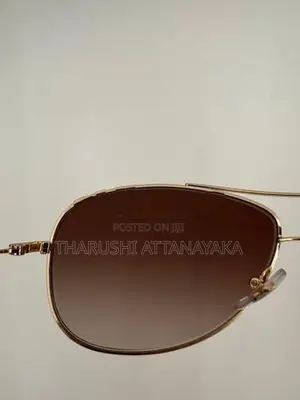Ray-Ban RB3293 Aviator Sunglasses – Gold Frame, Brown Gradient