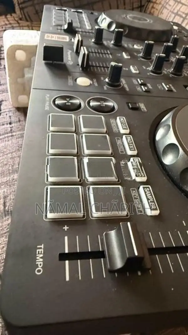 DDJ FLX 4