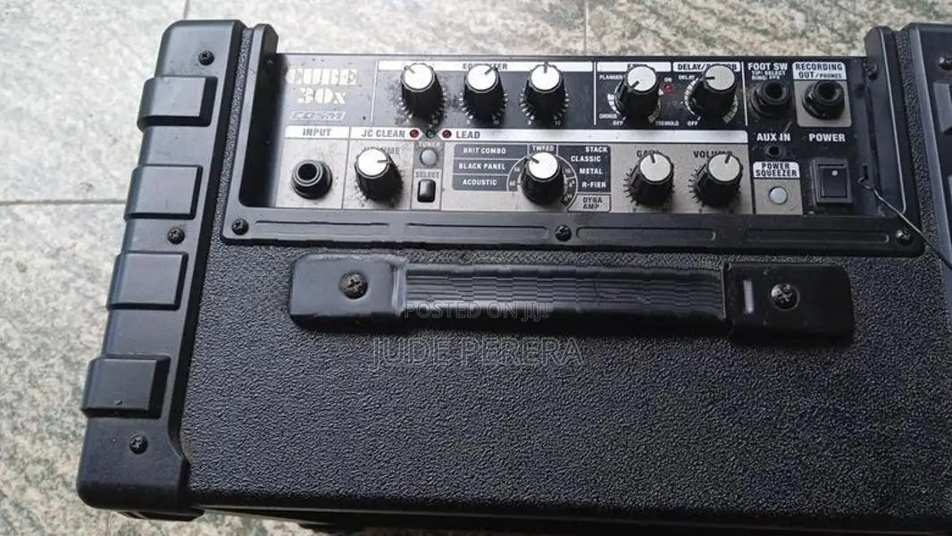Roland Cube 30 X