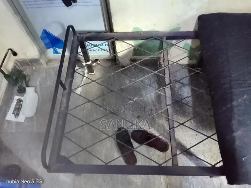 Steel Single Bed With The Mattress