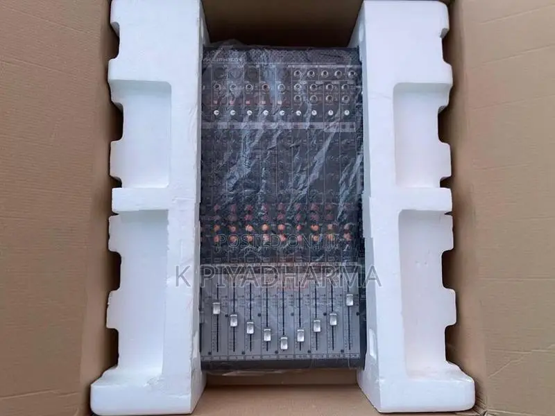 Behringer XENYX UFX1204 16-track USB Recorder Mixer