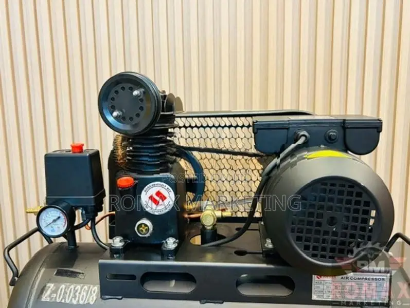 SOLIDEK 40L Belt Type Air Compressor