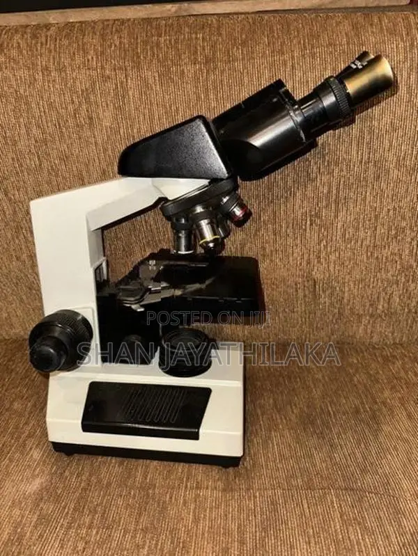 Microscope