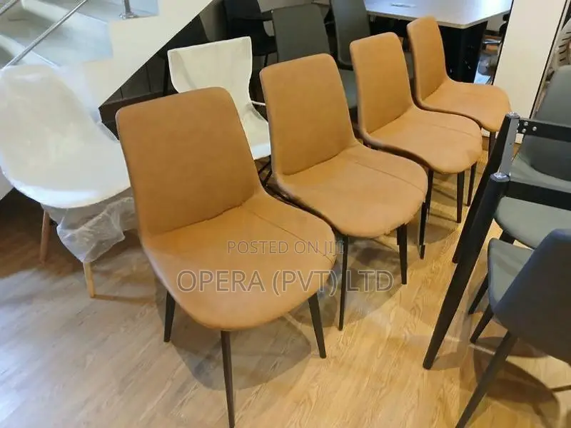 Brand New Dining Table With 6 Chairs