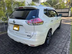 Nissan X-Trail Mode Premier 2016 SUV (Used)