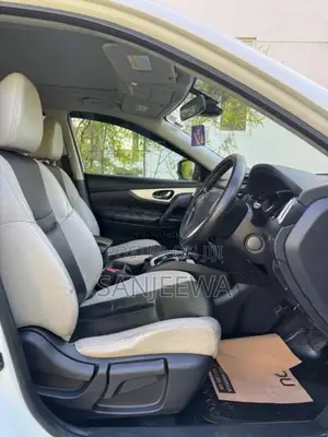 Nissan X-Trail Mode Premier 2016 SUV (Used)