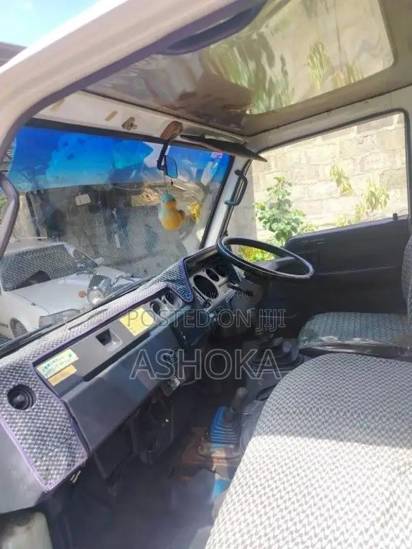 Toyota Toyota 1982 Crew Cab (Used)