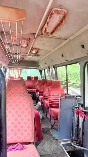 Mitsubishi Rosa 1988 Bus (Used)