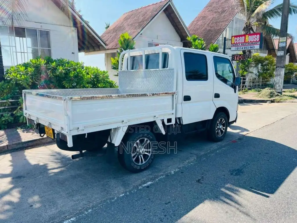 Toyota Toyoace 2006 Crew Cab (Used)