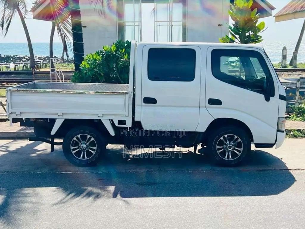 Toyota Toyoace 2006 Crew Cab (Used)