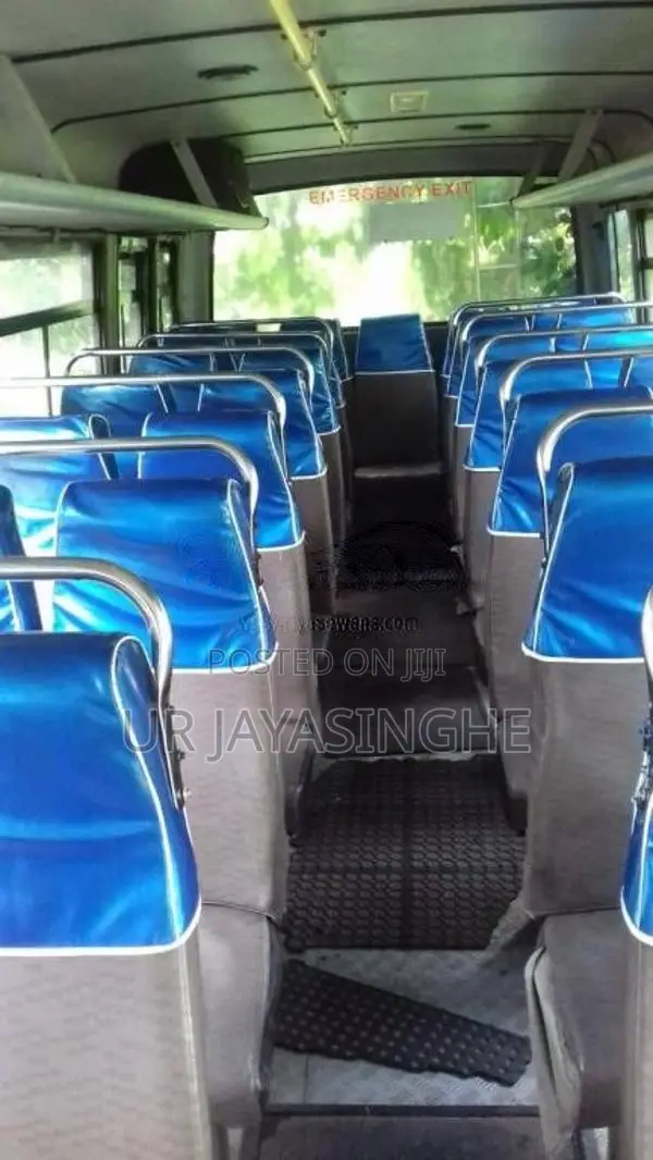 Eicher Skyline 2015 Bus (Used)
