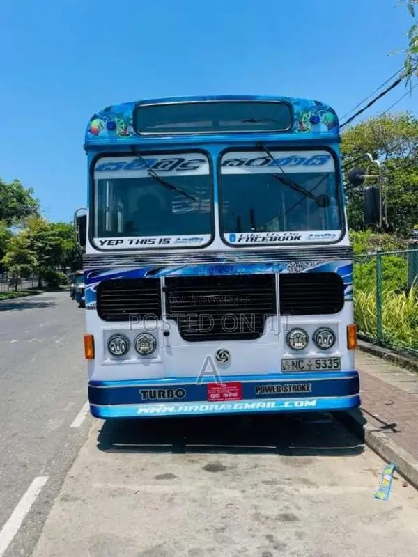 Ashok-Leyland Viking 2006 Bus (Used)