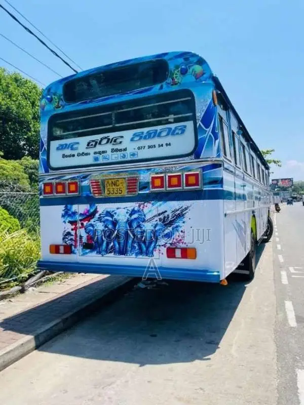 Ashok-Leyland Viking 2006 Bus (Used)