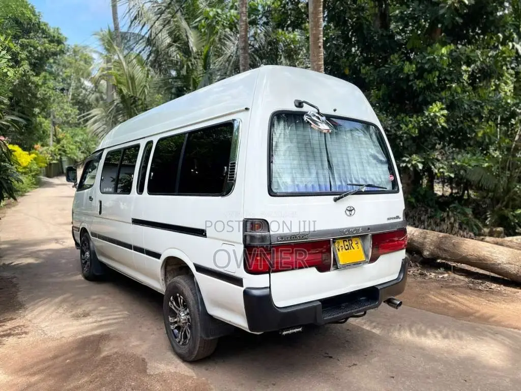 Toyota Dolphin Super Long 1998 Van (Used)