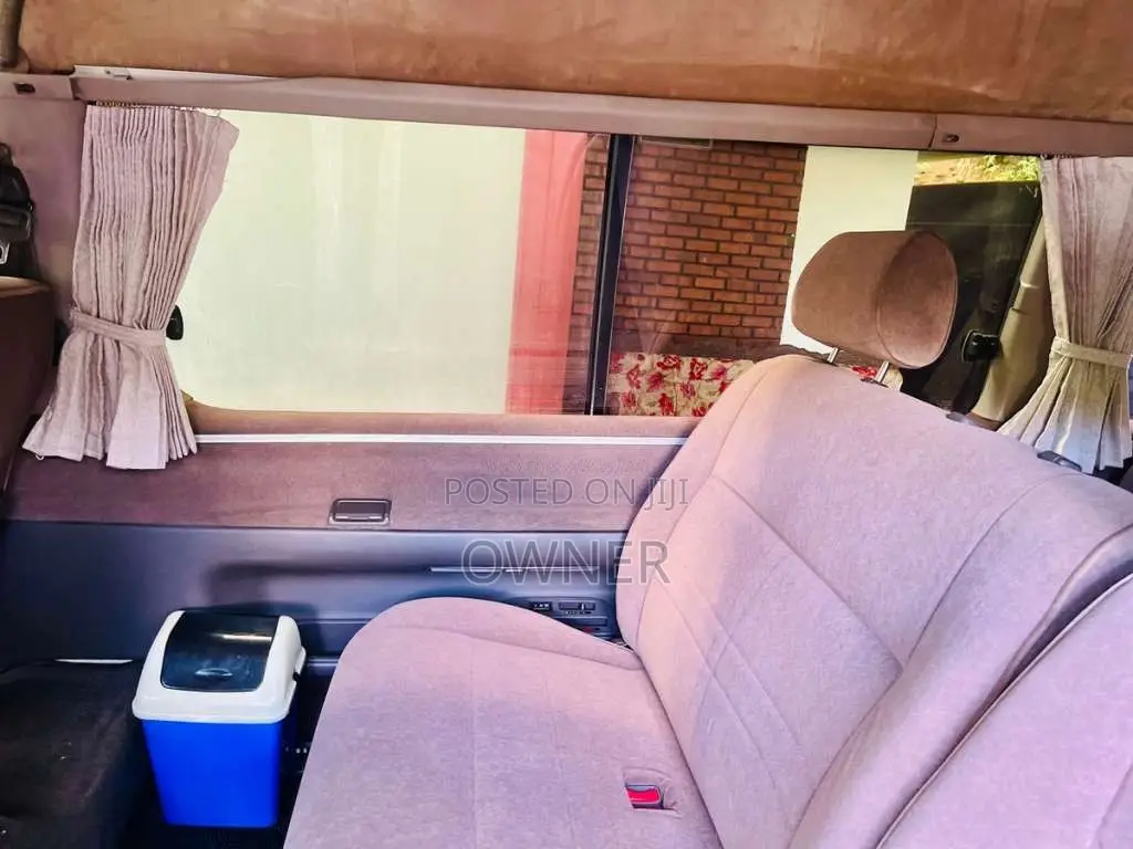 Toyota Dolphin Super Long 1998 Van (Used)