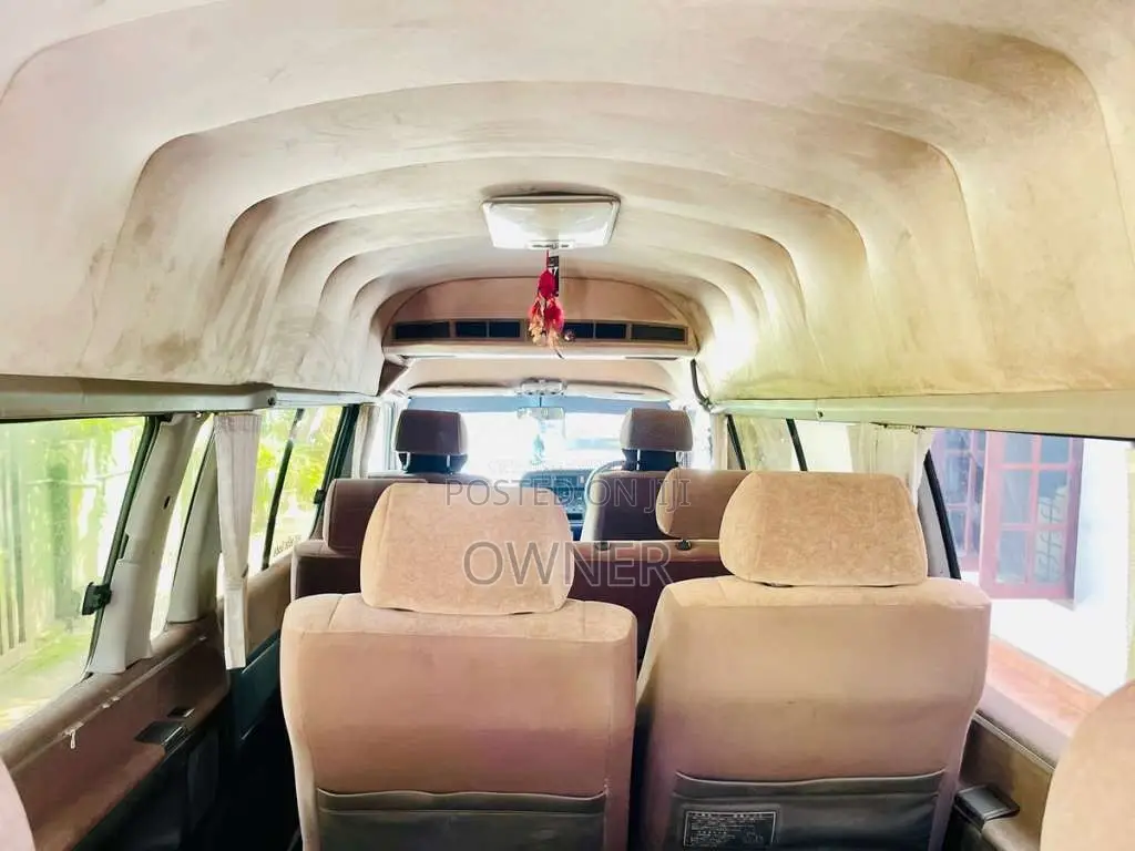 Toyota Dolphin Super Long 1998 Van (Used)