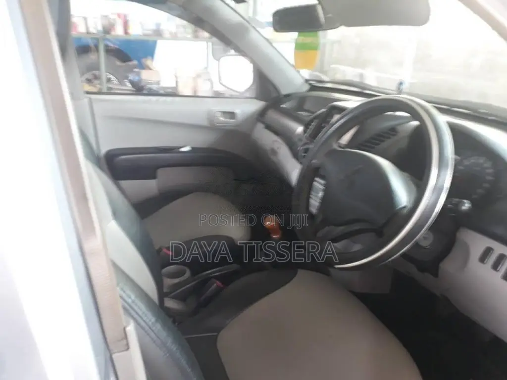 Mitsubishi L200 2010 Pickup (Used)