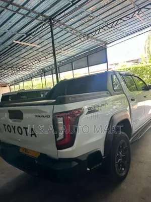 Toyota Hilux Travo Overland Plus 2025 Pickup (Used)