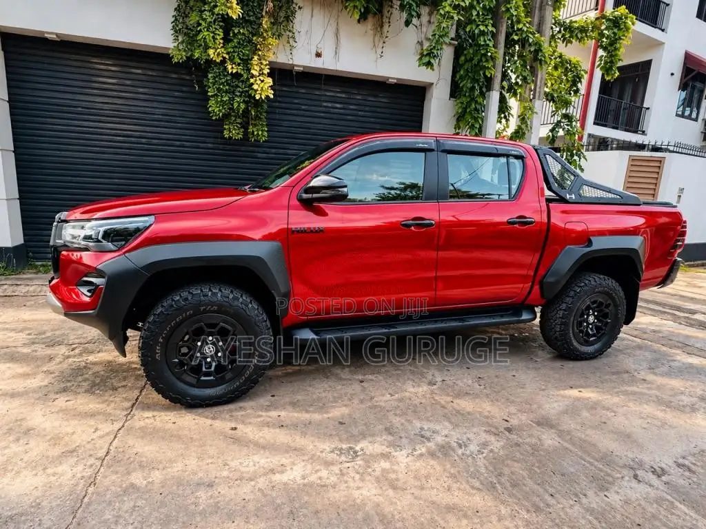 Toyota Hilux GR Sport 2024 Pickup (Used)