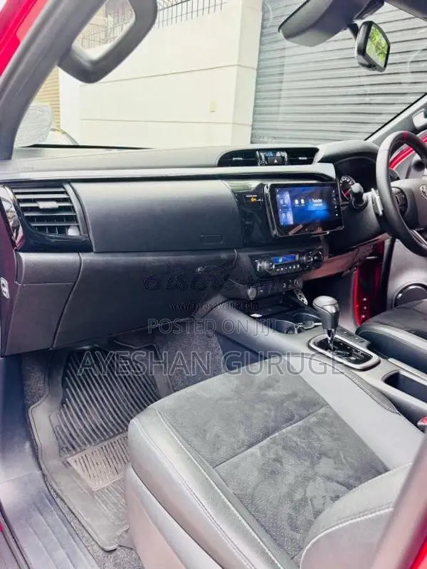 Toyota Hilux GR Sport 2024 Pickup (Used)