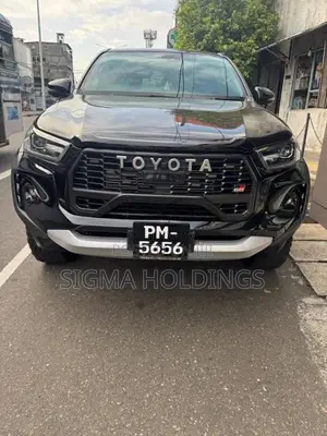 Toyota HILUX GR SPORT 2025 Pickup (Used)