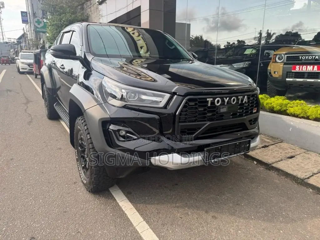 Toyota HILUX GR SPORT 2025 Pickup (Used)