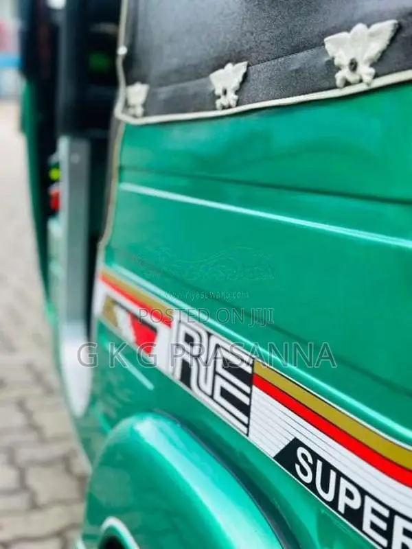Bajaj 4 Stroke 2012 Three Wheel (Used)