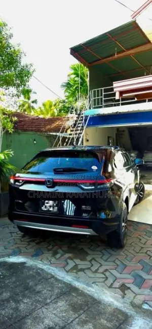 Honda Vezel Z 2024 SUV (Used)