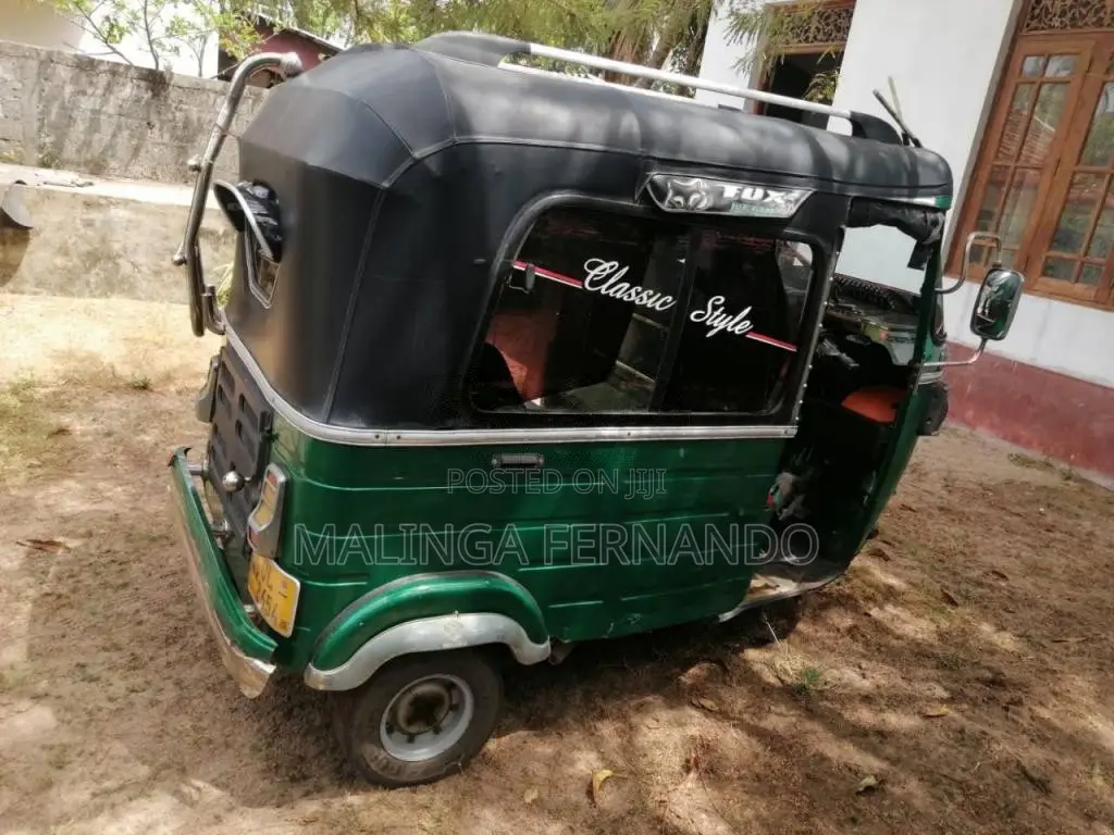 Bajaj 4 Stroke 2007 Three Wheel (Used)