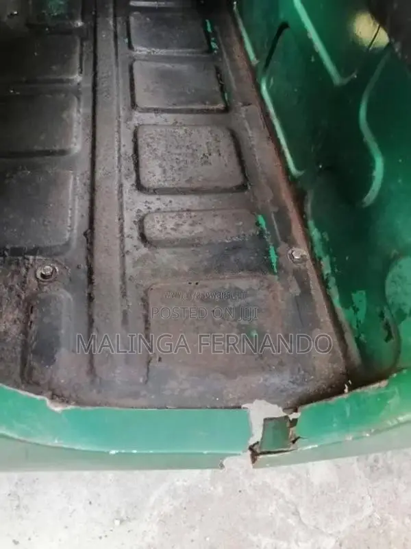 Bajaj 4 Stroke 2007 Three Wheel (Used)