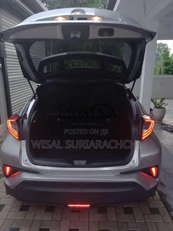 Toyota CHR 2018 SUV (Used)