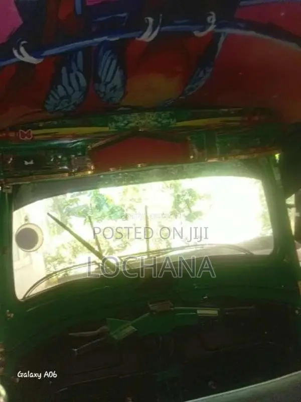 Bajaj RE 205 2012 Three Wheel (Used)