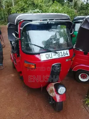 Bajaj 4 Stroke 2009 Three Wheel (Used)